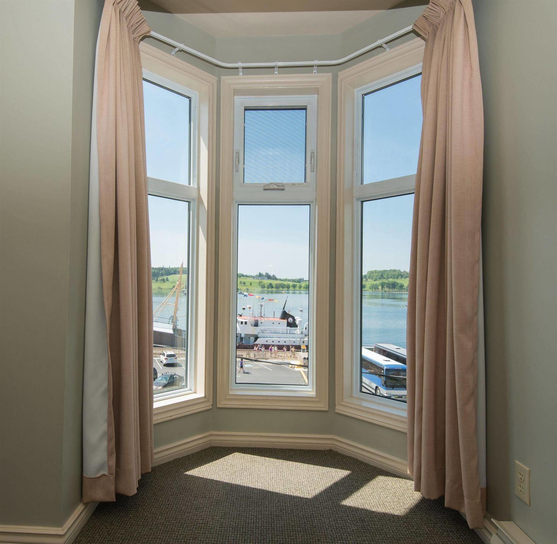 Brigantine Inn Lunenburg Εξωτερικό φωτογραφία