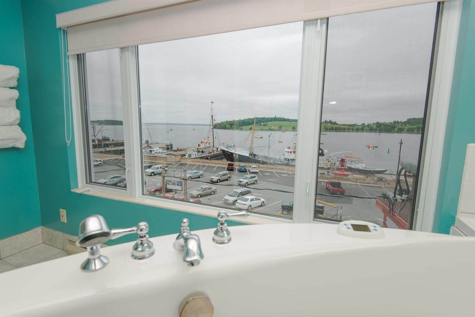 Brigantine Inn Lunenburg Εξωτερικό φωτογραφία